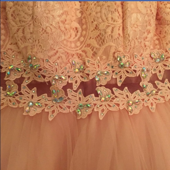 Dress - Picture 2 of 3